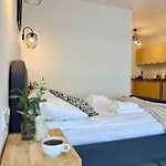 Al-dom Awangardia 211, W Dzielnicy Uzdrowiskowej, 300m Do Morza *