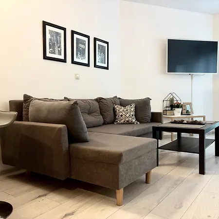 Apartament Al-dom Awangardia 211, W Dzielnicy Uzdrowiskowej, 300m Do Morza