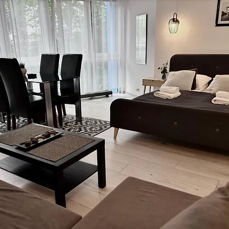 Apartment Al-dom Awangardia 211, W Dzielnicy Uzdrowiskowej, 300m Do Morza