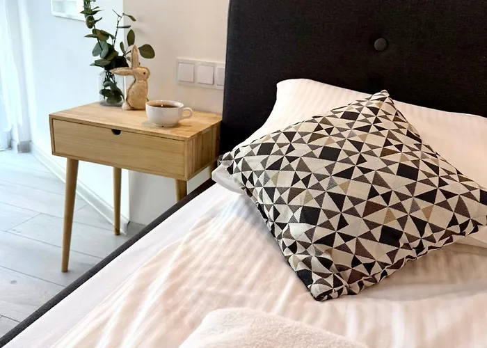 Al-dom Awangardia 211, W Dzielnicy Uzdrowiskowej, 300m Do Morza